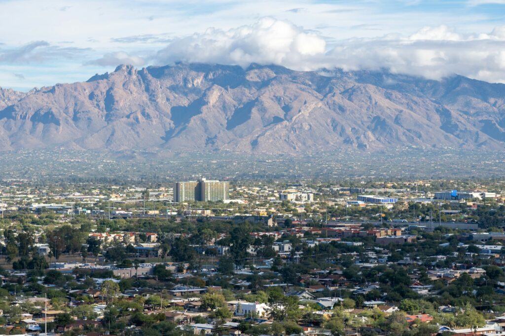 Tucson expands cooling centers to seven days a week through September